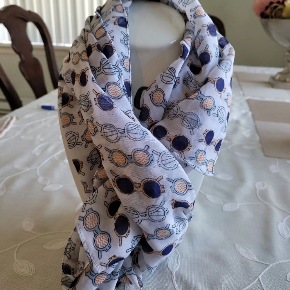 Charming Charlie scarf